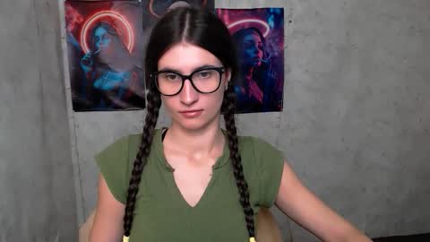 Laura online show from October 18, 2025, 7:53 am