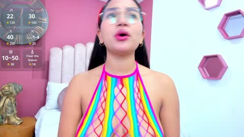 Laura Glowing online show from December 11, 2024, 3:13 am