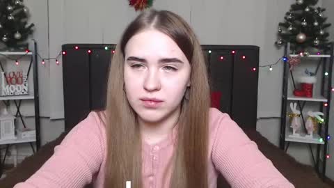 LauraHlot online show from January 5, 2025, 3:32 am