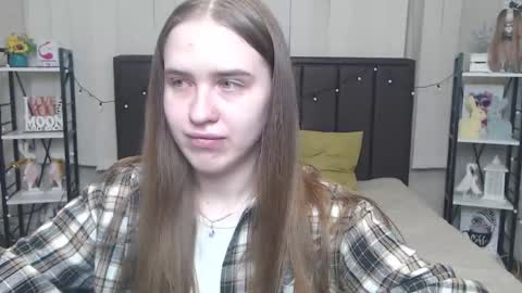 LauraHlot online show from September 17, 2025, 6:31 pm