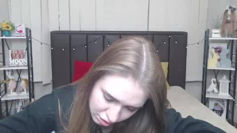 LauraHlot online show from October 7, 2025, 5:21 pm