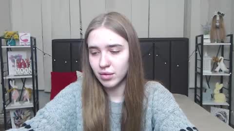 LauraHlot online show from November 23, 2025, 7:13 pm