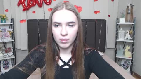 LauraHlot online show from March 25, 2026, 7:36 am