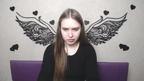 Snapshot of laurahlot chatting on April 28, 2026, 5:56 am LauraHlot online show from April 28, 2026, 5:56 am
