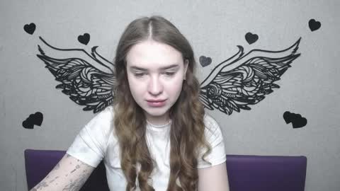 Snapshot of laurahlot chatting on April 29, 2026, 6:06 am LauraHlot online show from April 29, 2026, 6:06 am