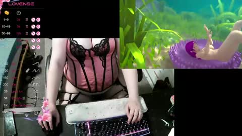 Snapshot of laurali_violet chatting on May 10, 2026, 4:06 am Laurali Violet online show from May 10, 2026, 4:06 am