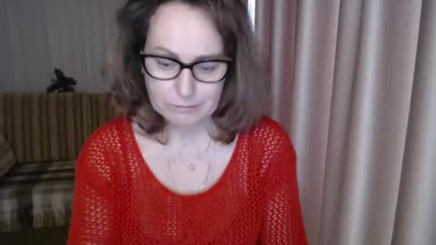 Lauraoven1 online show from March 3, 2025, 10:38 am