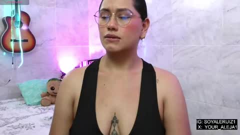 Snapshot of lauraruiz1 chatting on May 25, 2026, 1:11 am Aleja online show from May 25, 2026, 1:11 am