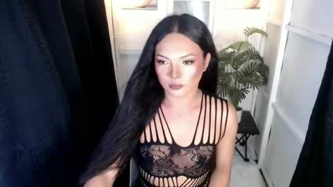 Snapshot of laurasaintxxx chatting on July 1, 2026, 2:02 am laurasaintxxx online show from July 1, 2026, 2:02 am