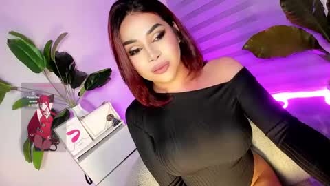 Your sweet Laura online show from March 12, 2025, 5:02 am