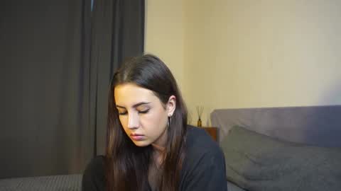 Monica online show from November 11, 2025, 11:43 am