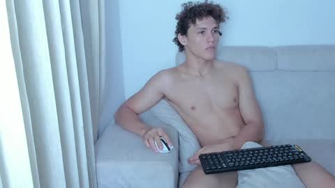 Laureent online show from February 7, 2025, 6:03 am