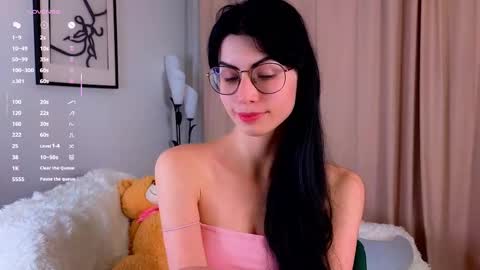 Snapshot of laureljarrar chatting on October 16, 2025, 11:22 am Arline online show from October 16, 2025, 11:22 am