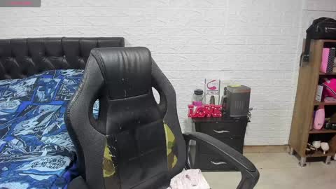 Lauren Independent model online show from January 13, 2025, 10:24 pm