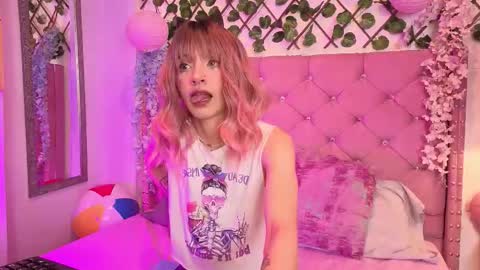 Lauren evans9 online show from December 3, 2025, 3:58 am