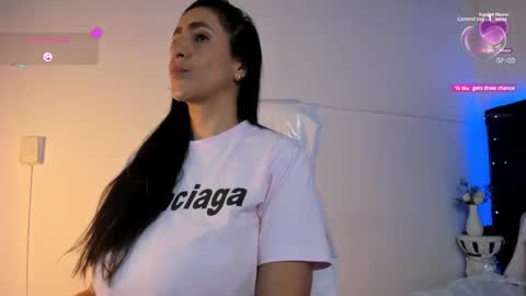 Lauren online show from October 25, 2025, 8:14 pm