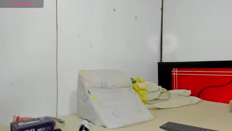 lauren_mark_ online show from September 29, 2025, 1:33 am