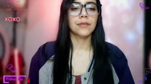 Lauren online show from December 16, 2025, 7:24 am