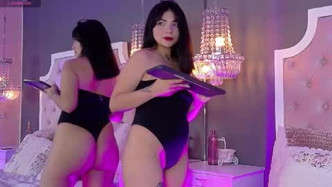 Snapshot of laurenbecker_ chatting on October 23, 2025, 4:17 pm Lauren online show from October 23, 2025, 4:17 pm