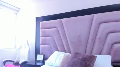 laurenclark1 online show from March 13, 2026, 5:08 pm