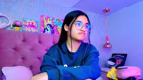 Laurene online show from January 19, 2026, 3:32 am