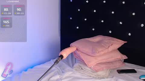 Lauren Gill online show from April 15, 2026, 9:04 pm