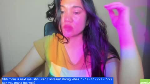 onlyfan laureng7 - 7 laureng2 online show from February 6, 2025, 6:24 pm