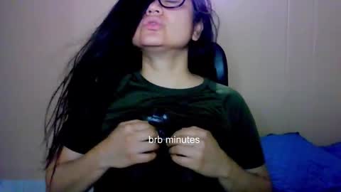 onlyfan laureng7 - 7 laureng2 online show from December 20, 2025, 2:40 am