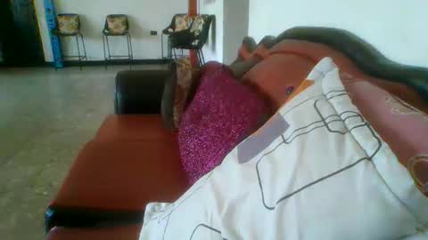 laurenhot94 online show from October 4, 2025, 2:15 pm