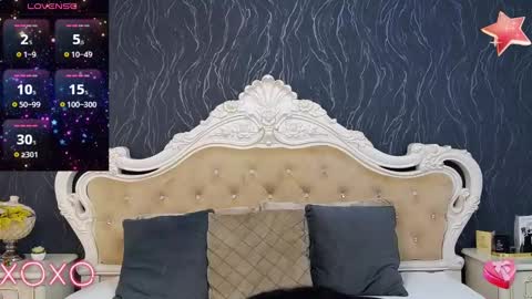 Snapshot of laurenjenssen chatting on February 5, 2025, 8:32 am Laura online show from February 5, 2025, 8:32 am