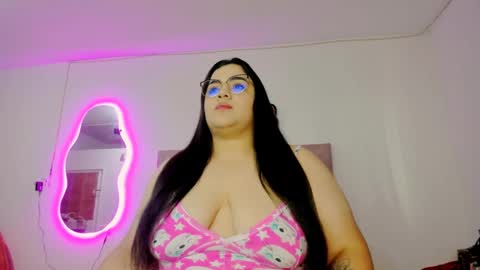 laurenlaine online show from February 10, 2025, 8:21 pm