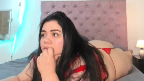 laurenlaine online show from February 14, 2026, 3:42 pm