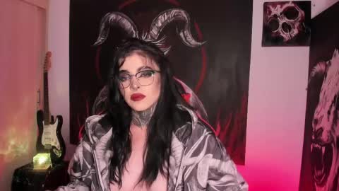  LAUREN INDEPENDENT MODEL HELP ME REACH 100 LIKES PLS  online show from May 23, 2026, 2:28 am