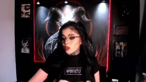  LAUREN INDEPENDENT MODEL HELP ME REACH 100 LIKES PLS  online show from June 30, 2026, 11:28 pm