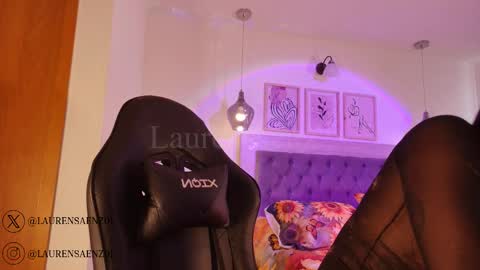 Snapshot of laurensaenz chatting on January 10, 2026, 12:07 pm Lauren Saenz online show from January 10, 2026, 12:07 pm