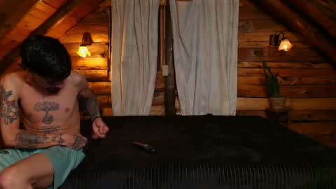 Lauren and Cristopher online show from December 22, 2025, 3:58 am