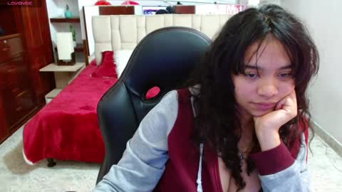 laurent online show from March 4, 2025, 6:04 am