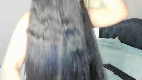 daniela angel     online show from December 19, 2025, 4:52 am