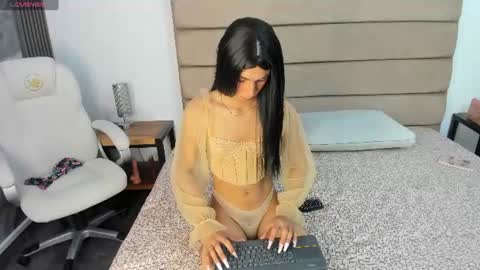 Laurent online show from June 10, 2026, 6:51 pm