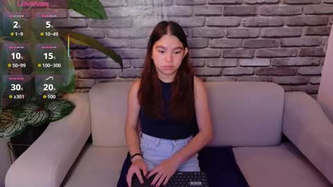 Hanna online show from December 18, 2025, 11:38 am