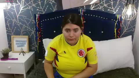 Snapshot of laurha_ chatting on June 27, 2026, 12:22 pm laura online show from June 27, 2026, 12:22 pm
