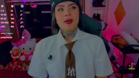 Snapshot of lauri_ink chatting on June 28, 2026, 9:32 pm lauri online show from June 28, 2026, 9:32 pm