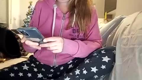 lauriehotxxx online show from December 12, 2024, 5:37 pm