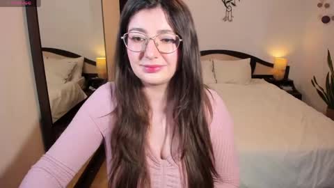 Snapshot of laurielay chatting on April 13, 2026, 12:43 pm Laurie online show from April 13, 2026, 12:43 pm