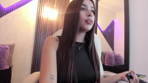 Lau online show from February 25, 2025, 6:42 pm
