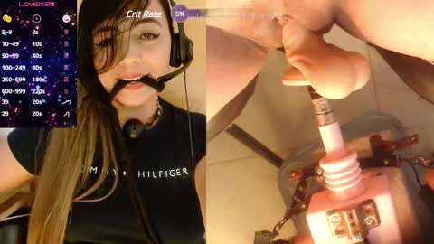 lauriss_ online show from February 28, 2025, 8:18 pm