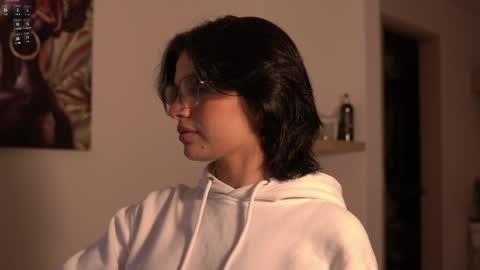 laurita_4 online show from April 4, 2026, 6:49 pm