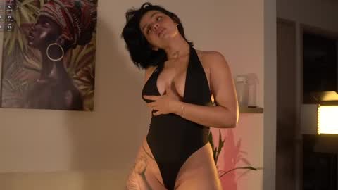 laurita_4 online show from May 21, 2026, 1:40 pm