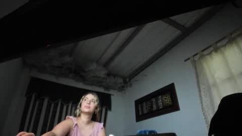 Snapshot of lauu_g chatting on May 27, 2026, 11:07 am Lauu G online show from May 27, 2026, 11:07 am