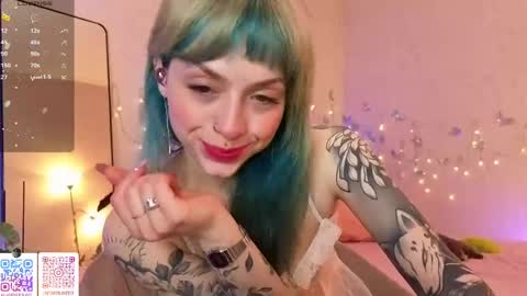 Snapshot of lavenderlav chatting on May 19, 2026, 7:20 pm Melissa online show from May 19, 2026, 7:20 pm